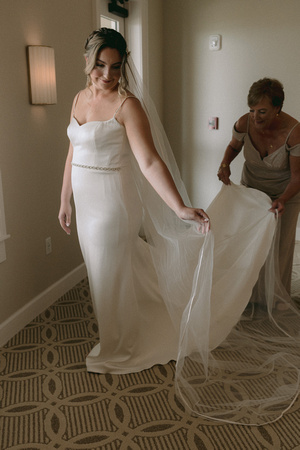 ISALEYVAWEDD0013