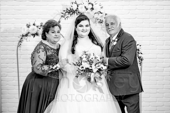 FAMROBERTSWED009